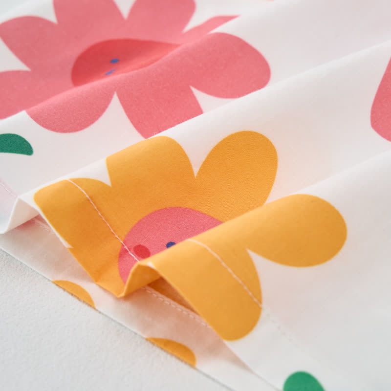 Completo da neonata/bambino senza maniche, due pezzi con stampa floreale bianca e frutta. - image 6
