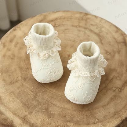 Calzini e scarpe Baby Lace ricamati - image 4