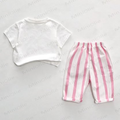 Mia zia è decisamente più cool di mio padre. Completo da bambina a 2 pezzi a righe verticali rosa. - image 2