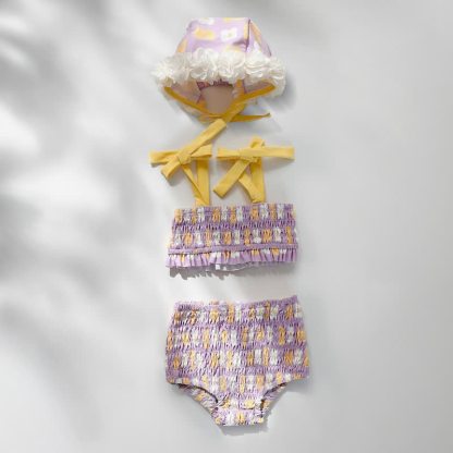 Costume da bagno intero per bambina con stampa floreale o due pezzi con arricciatura, completo di cuffia da nuoto. - Completo viola a due pezzi - 2-3T - image 5