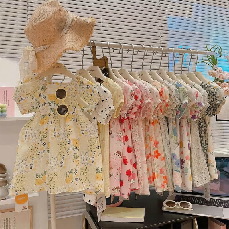 Vestito a maniche corte con stampa integrale per bambina - image 1