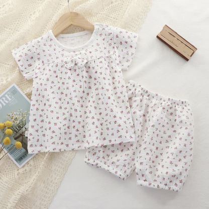 Pigiama da bambina composto da maglietta e pantaloncini con stampa floreale, set di 2 pezzi - Bianco - 4-5T - image 2