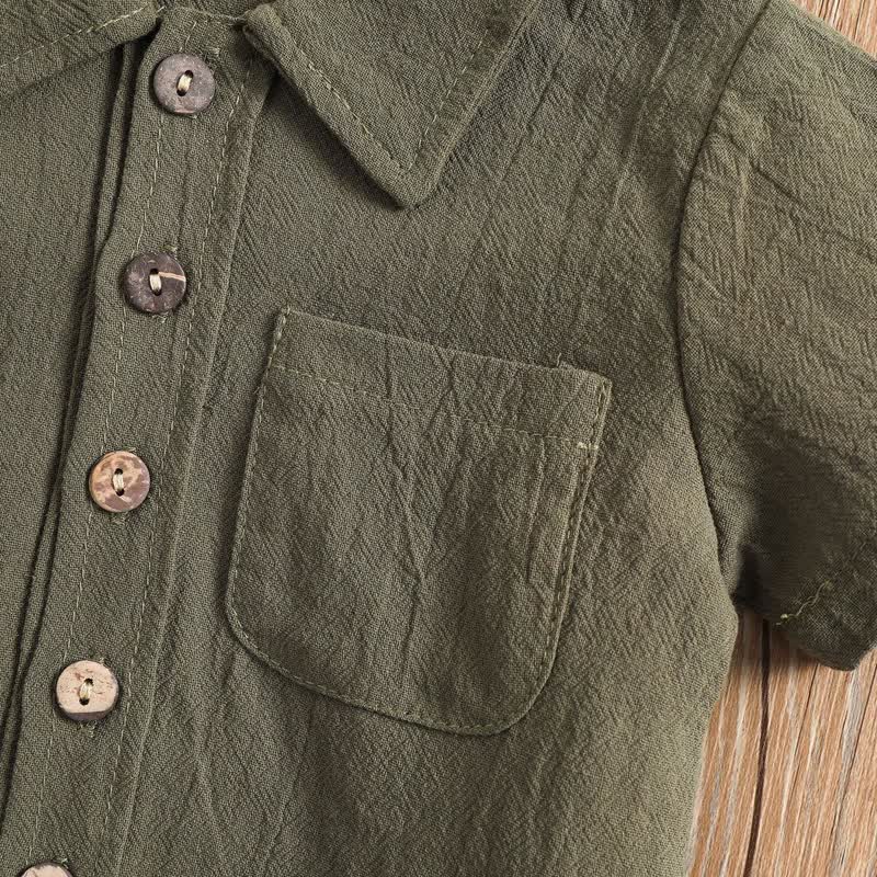 Completo da bambino in cotone e lino, composto da polo e pantaloncini in tinta unita. - image 8