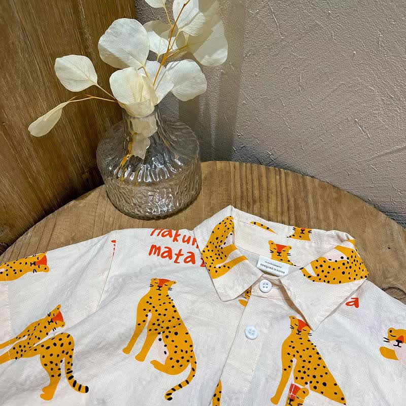 Completo per bambino composto da maglietta e pantaloncini in cotone con stampa leopardata. - image 5