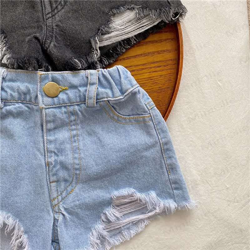 Pantaloncini da bambina in denim lavato a tinta unita con orlo sfrangiato. - image 6
