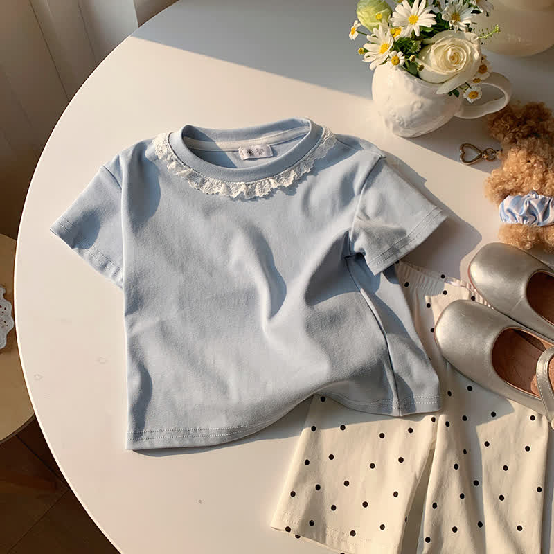 T-shirt estiva da bambina a tinta unita con colletto in pizzo - image 4