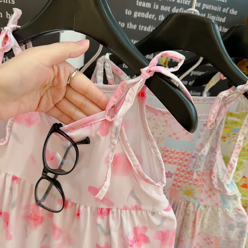 Vestito floreale con spalline sottili per bambina - image 9