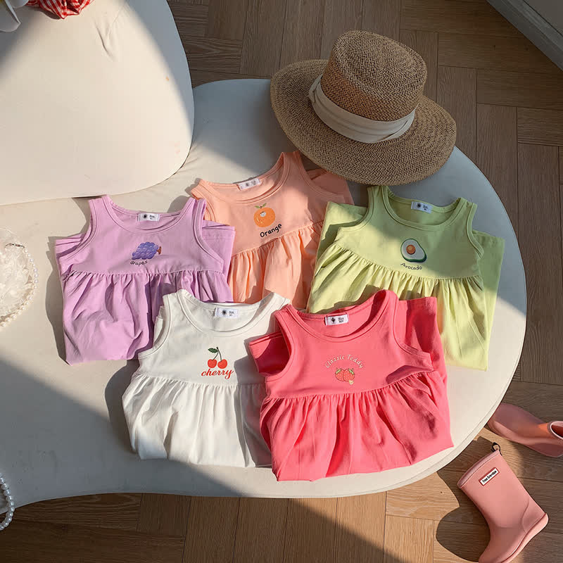 Vestito senza maniche per bambina con ricami a tema frutta. - image 8