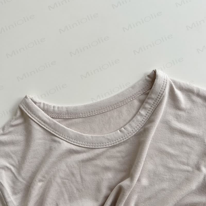 Completo per bambina composto da maglietta e pantaloncini in morbido cotone. - image 10