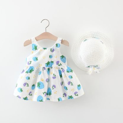 Vestitino con fiocco e stampa di fragole per bambina, completo di cappellino. - image 5