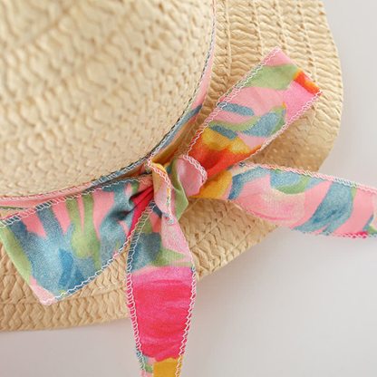 Abito estivo a balze con stampa di tulipani per bambina, completo di cappellino. - image 8