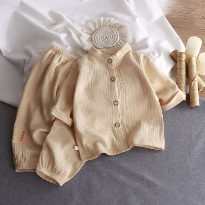 Completo per bambino composto da camicia e pantaloni in cotone stropicciato con colletto alla coreana, due pezzi. - Cachi - 8-9T - image 3