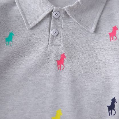 Completo da bambino con polo e pantaloncini con stampa pony. - image 6