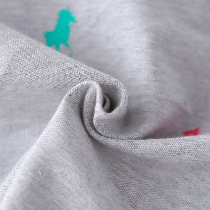 Completo da bambino con polo e pantaloncini con stampa pony. - image 10