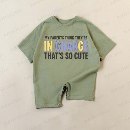 I MIEI GENITORI PENSANO DI ESSERE AL COMANDO, È COSÌ CARINO! Tutina verde con slogan per neonati - Verde - 18-24 mesi - image 1