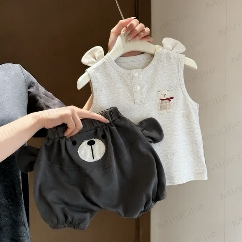 Completo da neonato/bambino composto da canotta e pantaloncini con ricamo di orsetto, due pezzi. - Grigio - 4-5T - image 1