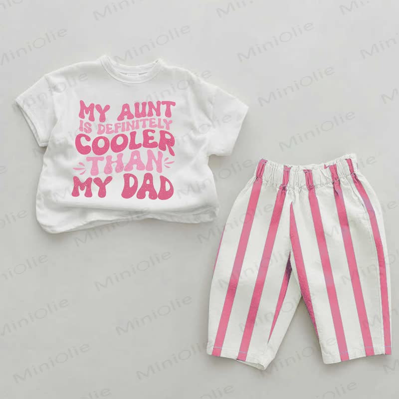 Mia zia è decisamente più cool di mio padre. Completo da bambina a 2 pezzi a righe verticali rosa. - Bianco e rosa - 2-3T - image 1