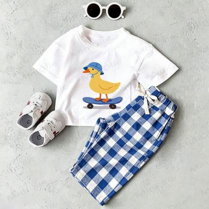 Completo da 2 pezzi per neonati composto da t-shirt bianca con stampa di anatre e pantaloni a quadri blu. - Bianco e Blu - 2-3T - image 1