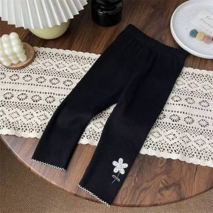 Leggings da bambina con orlo a fantasia floreale - Nero - 4-5T - image 4