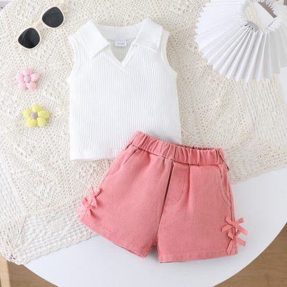 Completo da bambina composto da top senza maniche a coste e pantaloncini, due pezzi. - Bianco e rosa - 2-3 anni - image 2