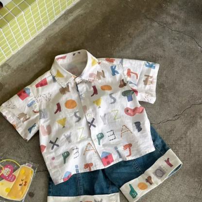 Completo da 2 pezzi per bambini composto da maglietta con stampa giocosa e pantaloncini di jeans. - Set bianco e blu - 10-11T - image 1