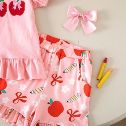 Completo da bambina composto da top e pantaloncini rosa con mela e fiocco, due pezzi. - image 6