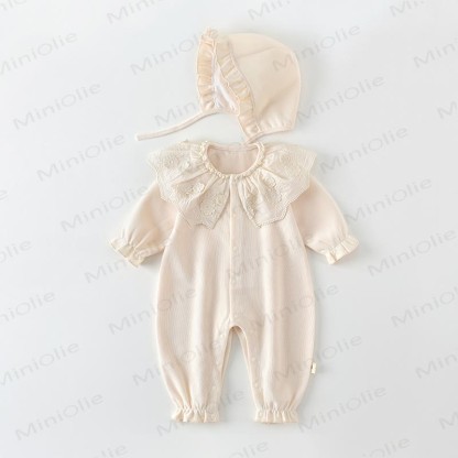 Tutina a maniche lunghe con colletto a volant e stampa floreale per bambina, con cappellino abbinato. - Tutina beige con cappello - 18-24 mesi - image 1