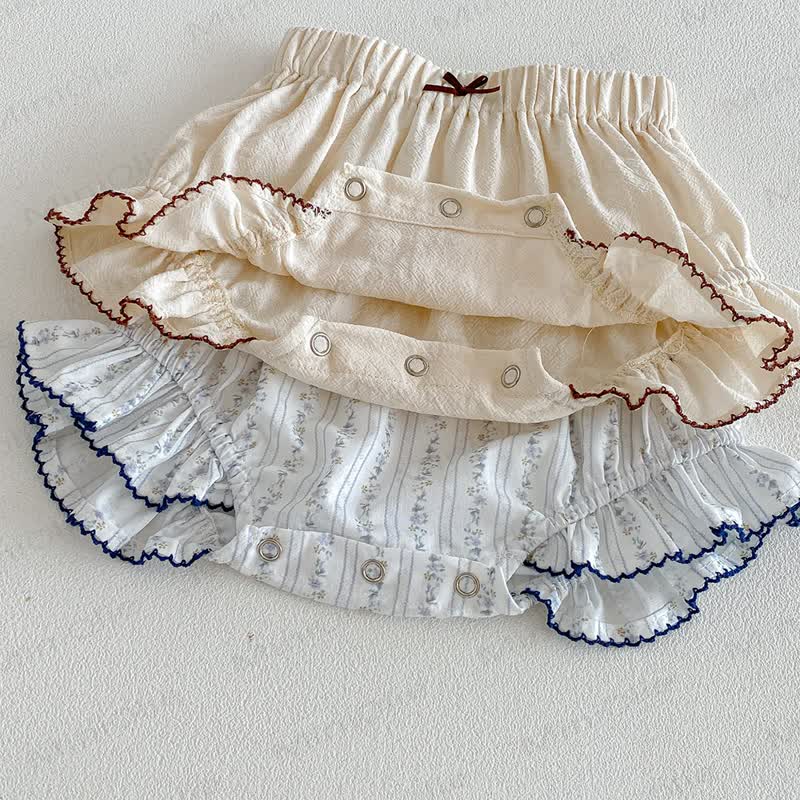 Pantaloncini in cotone a strati con fiocco e volant per bambina - image 4