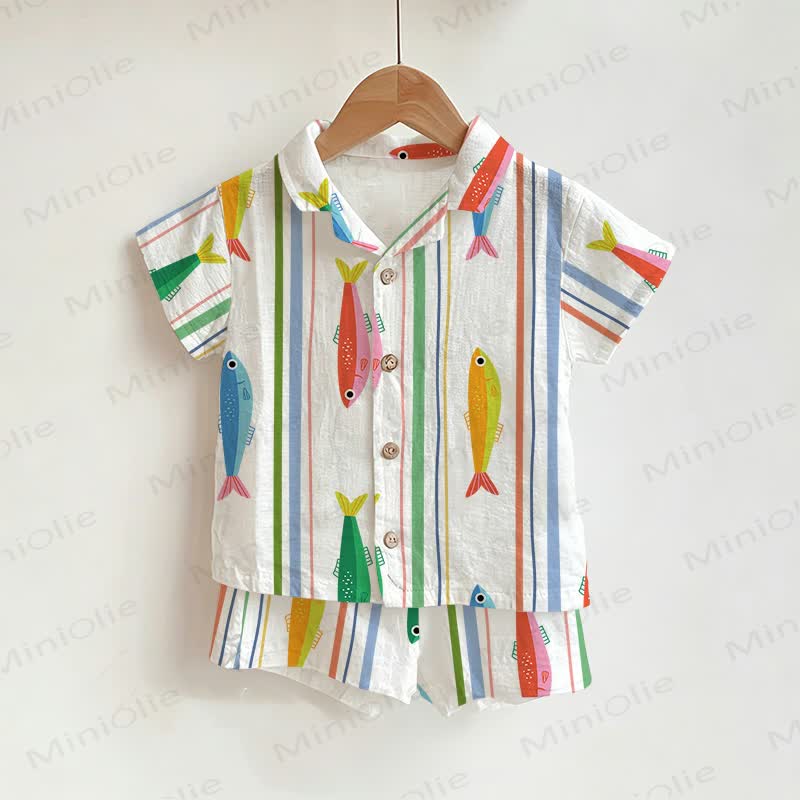 Completo da neonato/bambino composto da maglietta a righe con motivo pesciolino e pantaloncini. - Bianco - 3-5T - image 1