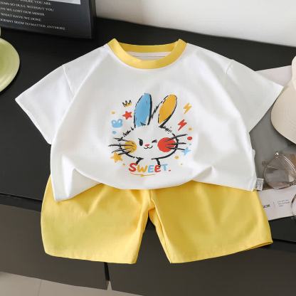 Completo da bambina composto da maglietta e pantaloncini con stampa di cartoni animati. - Giallo - 8-9T - image 4
