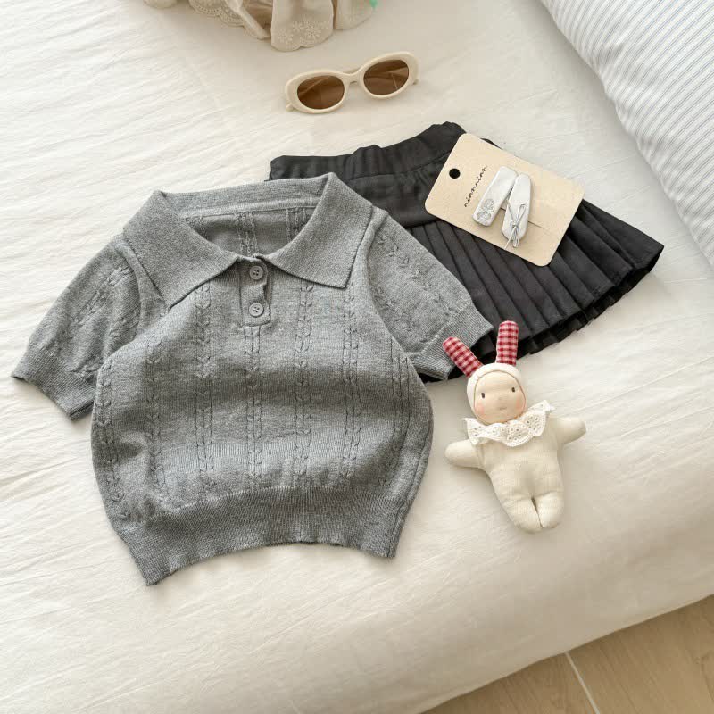 Completo da bambina composto da polo grigia in maglia e gonna. - image 3