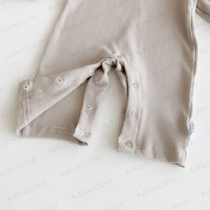 Tutina da neonato a blocchi di colore con cappellino - image 14