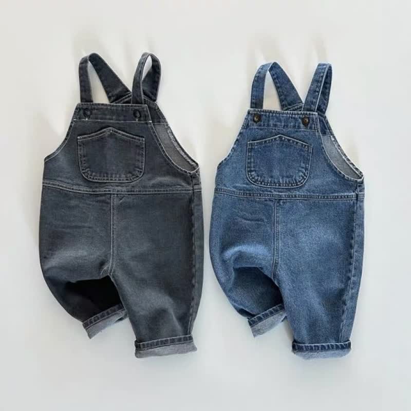 Salopette in denim con tasche per neonati e bambini piccoli - image 1
