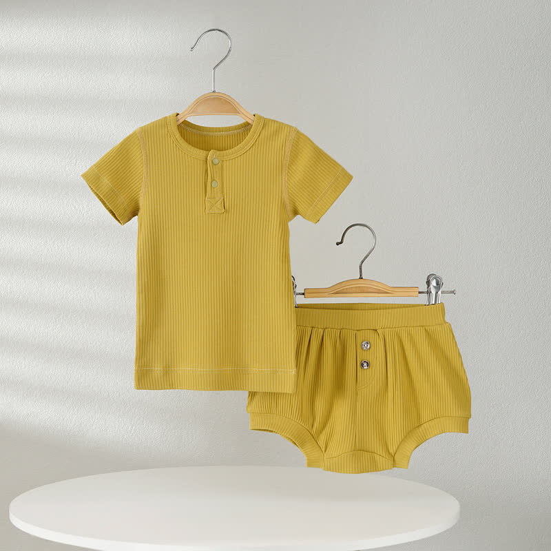 Completo pigiama per neonato composto da maglietta e pantaloncini a coste in tinta unita, due pezzi. - Giallo - 2-3T - image 3