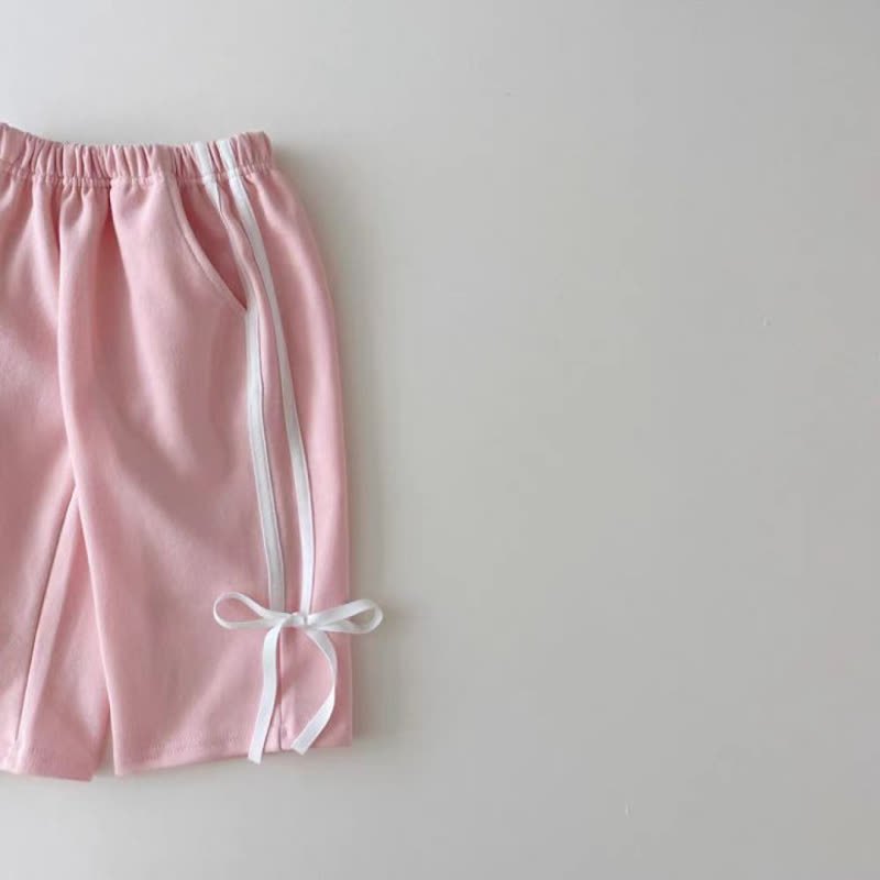 Completo da bambina composto da felpa e pantaloni con fiocco, due pezzi. - image 6