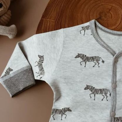 Tutina grigio chiaro con stampa zebrata - image 3