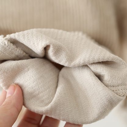 Salopette per neonati e bambini in velluto a coste con tasche e risvolti, con motivo a cane. - image 9