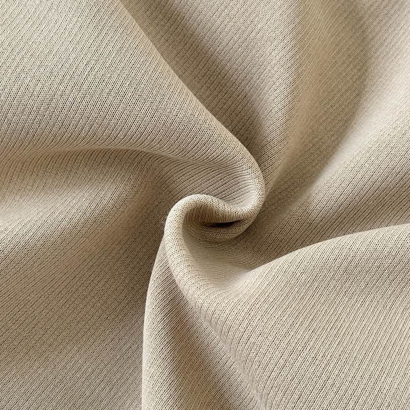 Completo baby beige composto da top e pantaloni della tuta con applicazione a coccinella. - image 8