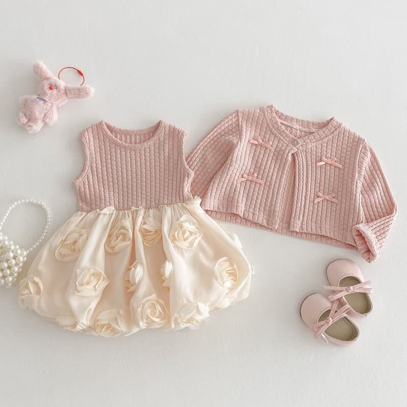 Completo da bambina composto da vestitino e cardigan con rose. - image 2