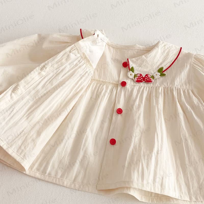 Camicia con colletto Peter Pan e maniche a sbuffo con ricami di fragole. - image 5