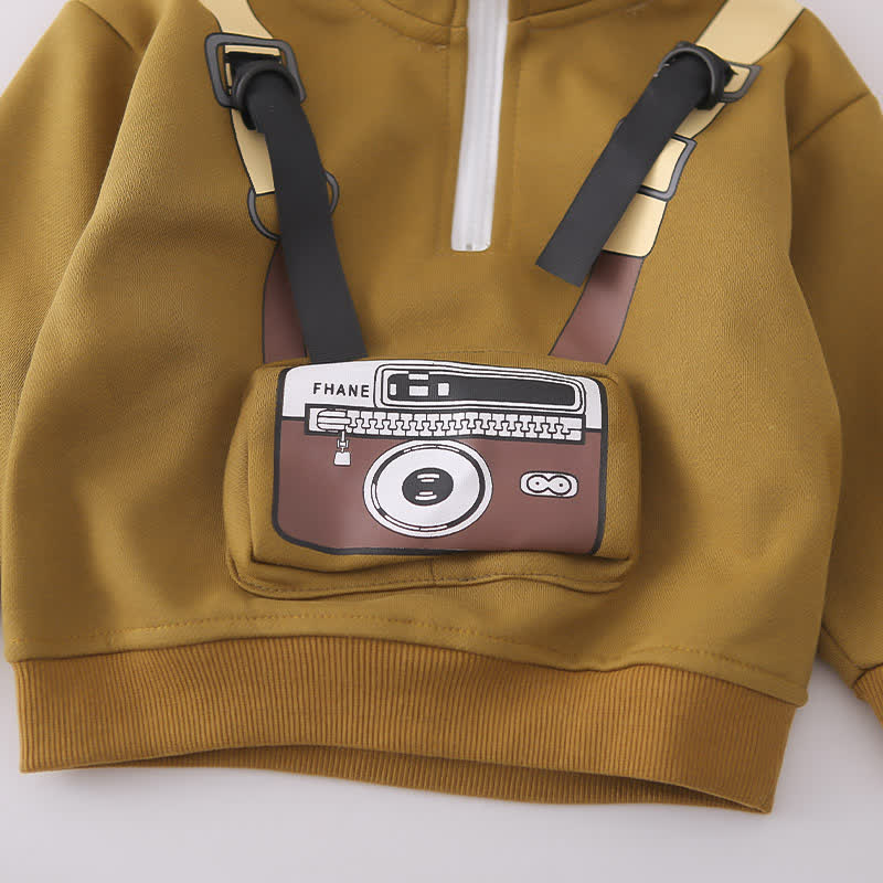 Completo da bambino composto da felpa con mezza zip e pantaloni in denim con stampa a cartoni animati. - image 8