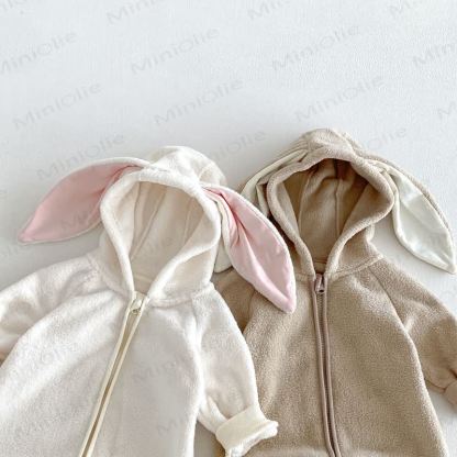 Tutina per neonati in sherpa con cappuccio e cerniera frontale con orecchie da coniglio. - image 13