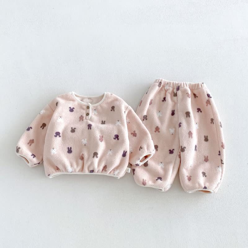 Completo da casa in peluche a 2 pezzi per neonati e bambini piccoli con stampa animalier/floreale. - Coniglietto rosa - 4-5T - image 4