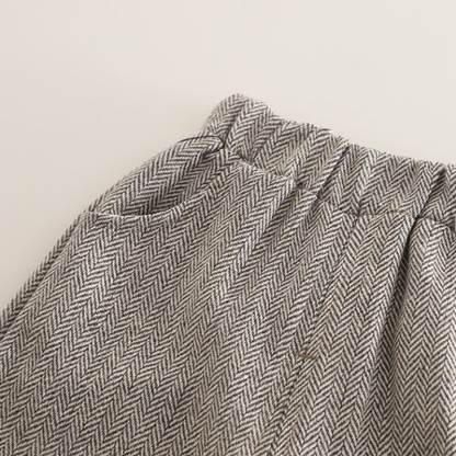 Completo da 3 pezzi per neonato composto da canottiera asimmetrica e camicia a righe. - image 13