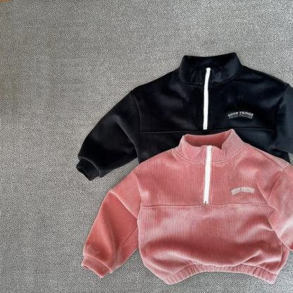 Completo due pezzi per bambini: felpa e pantaloni in velluto a coste con mezza zip. - image 5