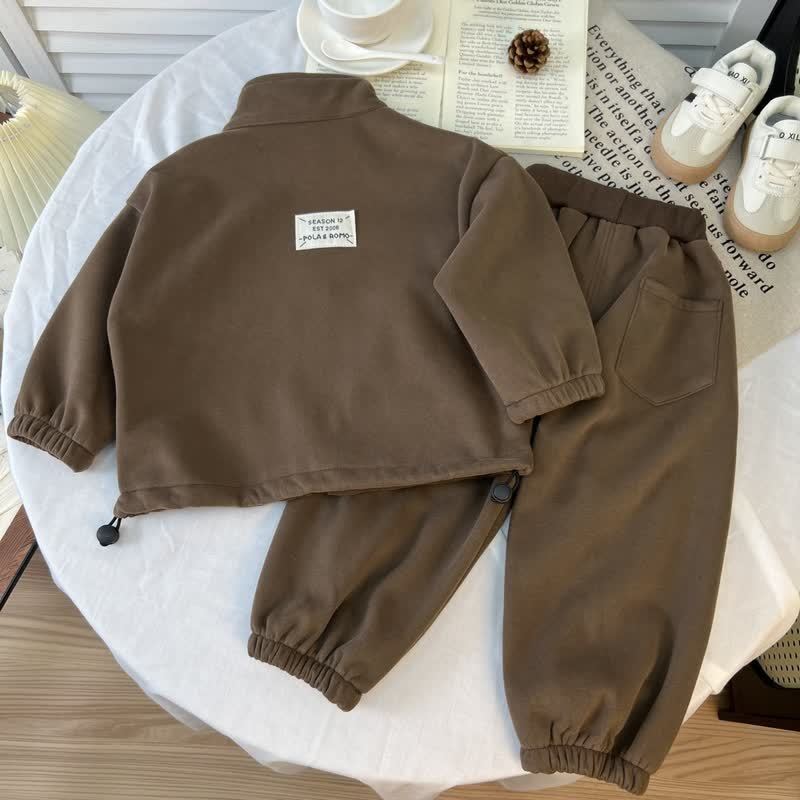Completo due pezzi per neonato/a: giacca e pantaloni sportivi casual con cerniera. - image 4
