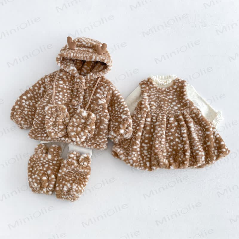 Giacca con cappuccio trapuntata marrone a pois per neonati e bambini piccoli, oppure leggings beige, oppure maglione beige, oppure vestito senza maniche marrone, oppure copriscarpe marroni. - image 2