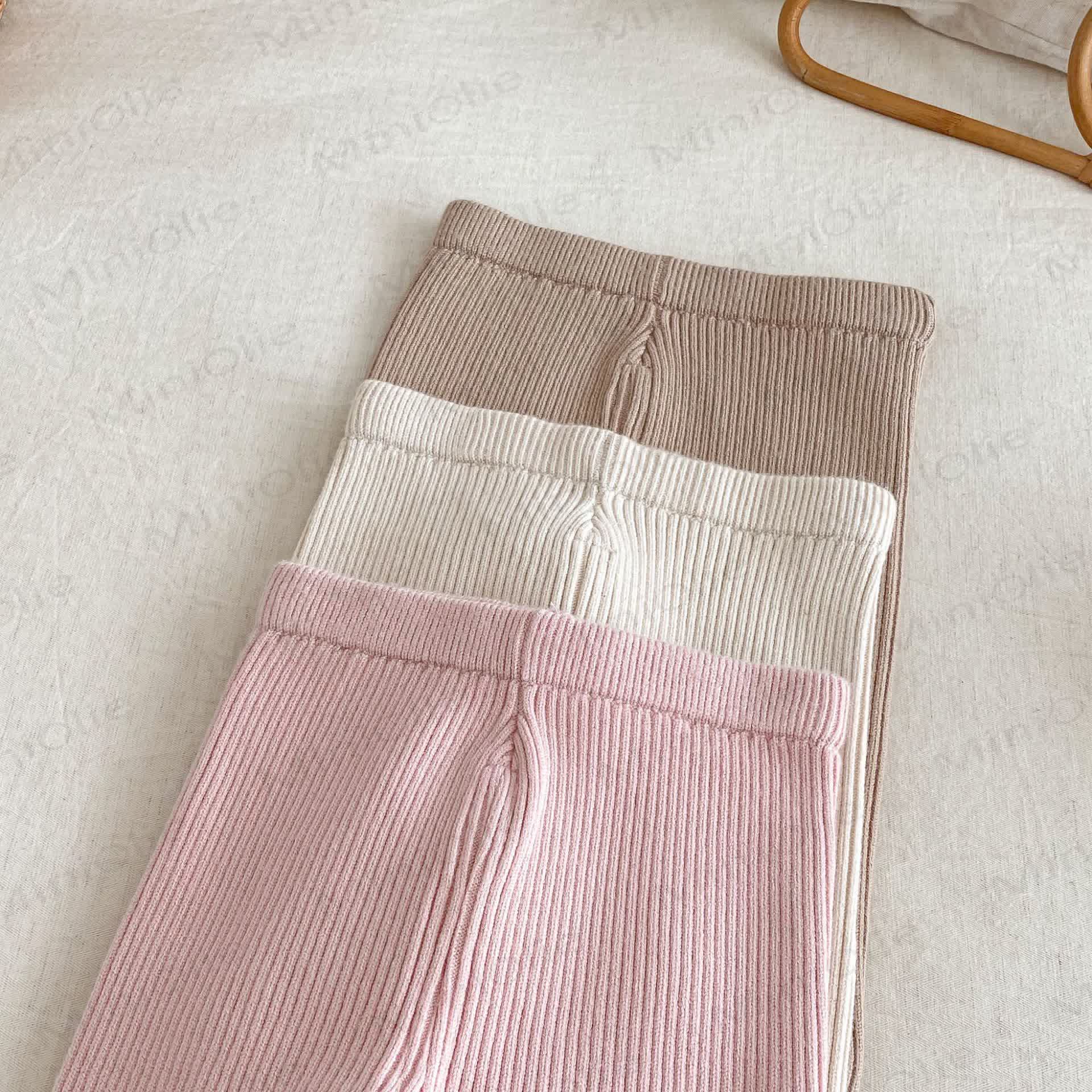 Leggings lavorati a maglia con coniglietto ricamato per bambina - image 7