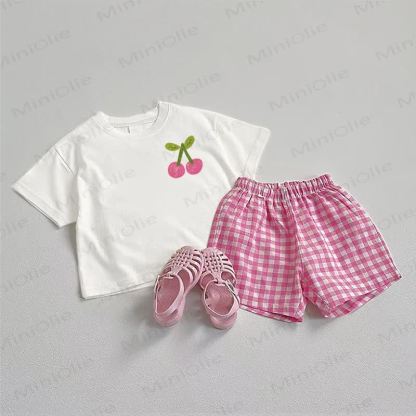 Completo due pezzi composto da maglietta rosa ciliegia e pantaloncini a quadri. - Bianco e rosa - 3-5T - image 1