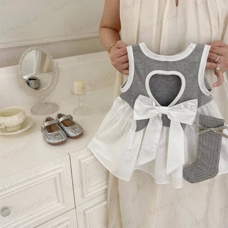 Vestito grigio in maglia con fiocco per bambina o calzini di pizzo - image 4